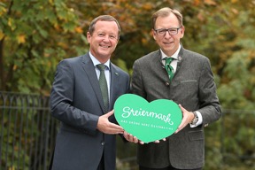 Geschäftsführer Steiermark Tourismus Erich Neuhold und Wirtschaftslandesrat Dr. Christian Buchmann
