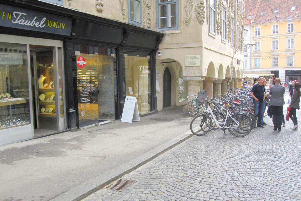 Mehr Platz zum Fahrradparken Sporgasse Graz